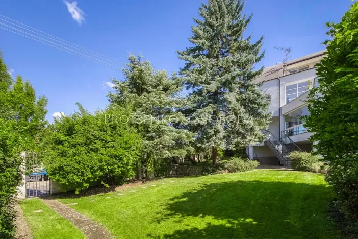 Prodej ubytování, Křižanov, Benešovo náměstí, 530 m2