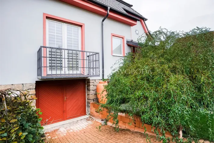 Prodej obchodního prostoru, Suchdol nad Lužnicí, Pražská, 180 m2