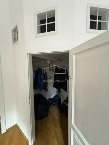 Pronájem bytu 3+kk, Žebrák, Náměstí, 88 m2