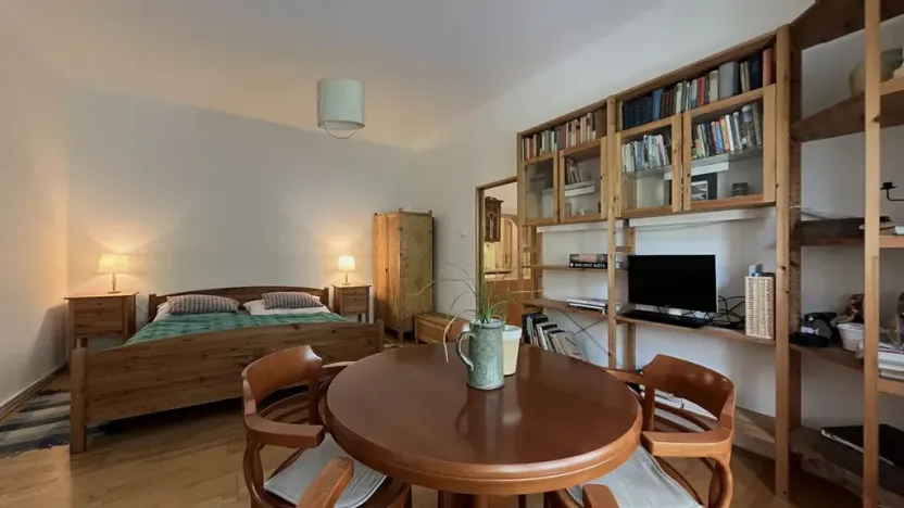 Pronájem bytu 2+kk, Praha - Holešovice, Komunardů, 50 m2