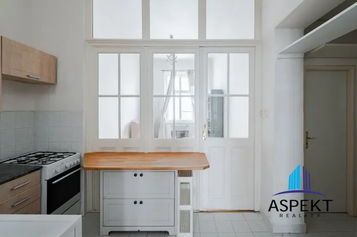 Pronájem bytu 2+1, Praha - Vinohrady, Belgická, 52 m2