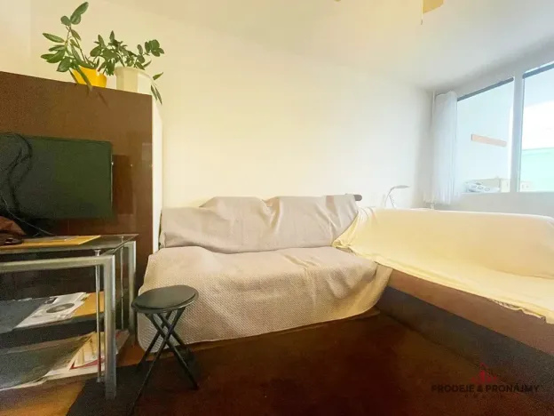 Prodej bytu 2+1, Karlovy Vary, Gagarinova, 64 m2