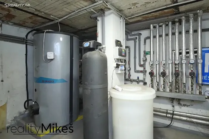 Pronájem ubytování, Dobrovice, 500 m2