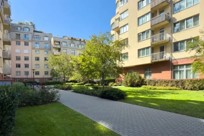 Pronájem bytu 3+kk, Praha - Vinohrady, U Zvonařky, 90 m2