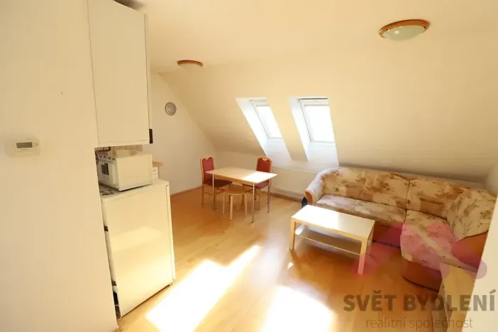 Pronájem bytu 2+kk, Praha - Radlice, Na Farkáně III, 56 m2