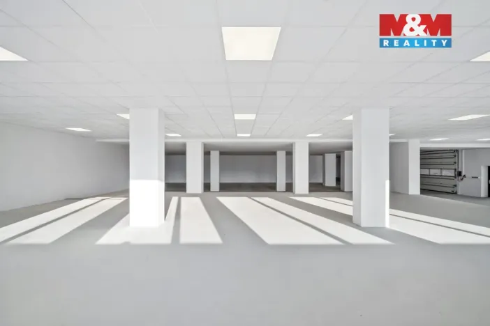 Pronájem obchodního prostoru, Hronov - Zbečník, 780 m2