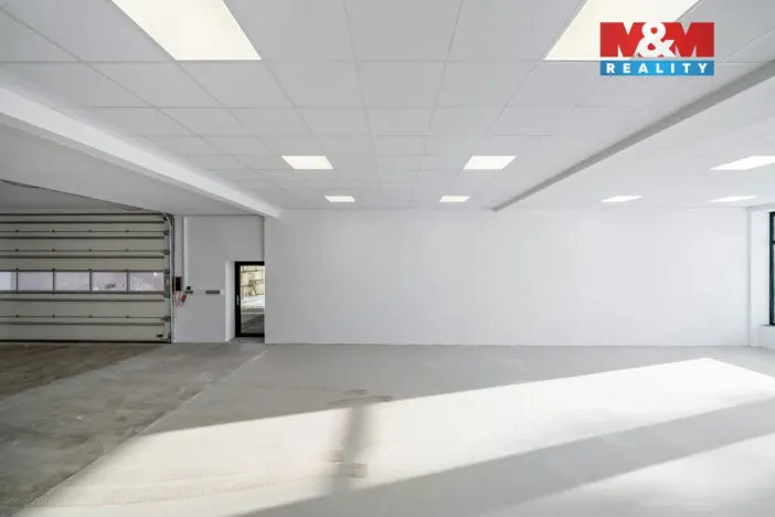 Pronájem obchodního prostoru, Hronov - Zbečník, 780 m2