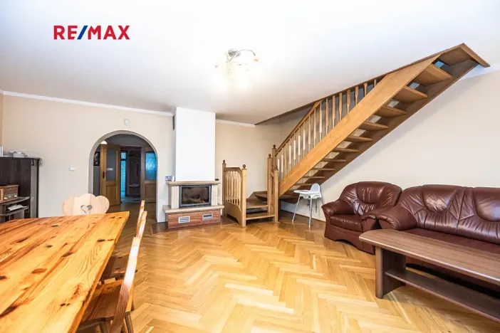 Pronájem rodinného domu, Mirošovice, Senohrabská, 150 m2