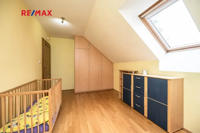 Pronájem rodinného domu, Mirošovice, Senohrabská, 150 m2