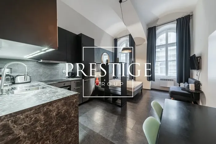 Pronájem bytu 2+kk, Praha - Staré Město, Hradební, 55 m2