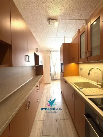 Pronájem bytu 2+1, Teplice, Fügnerova, 60 m2