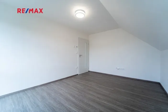 Pronájem rodinného domu, Veltruby, 97 m2