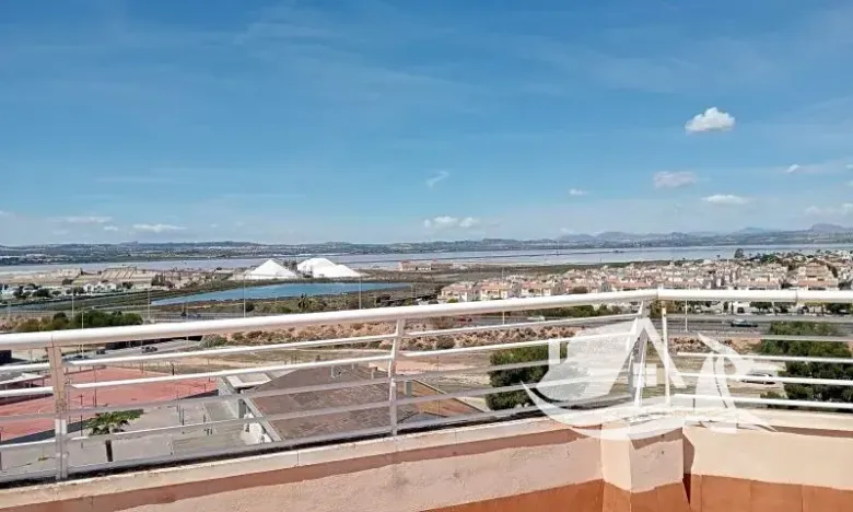 Prodej bytu 3+kk, Torrevieja, Španělsko, 61 m2
