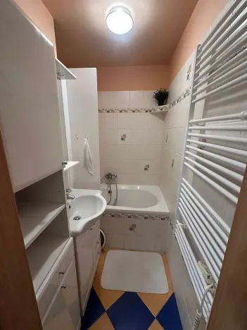 Pronájem bytu 2+1, Praha - Kamýk, Vnoučkova, 66 m2