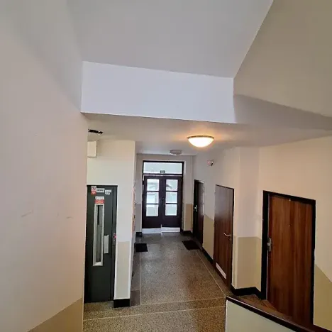 Pronájem bytu 2+kk, Praha, Bělohorská, 47 m2