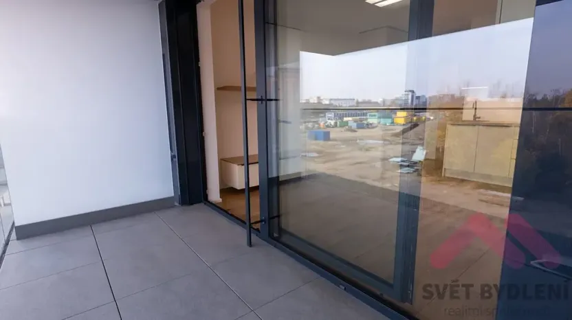 Pronájem bytu 1+kk, Praha - Žižkov, Šrámkové, 33 m2