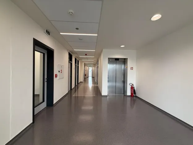 Pronájem kanceláře, Brno - Štýřice, Pražákova, 18 m2