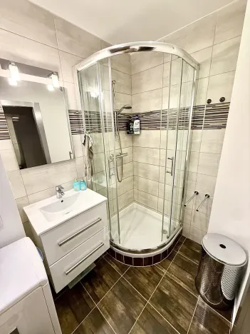 Pronájem bytu 2+kk, Praha - Vokovice, Jemenská, 57 m2