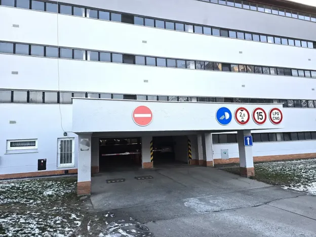 Prodej garážového stání, Brno, Voroněžská, 12 m2