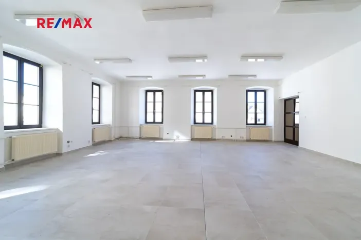 Prodej obchodního prostoru, Králíky, 5. května, 519 m2