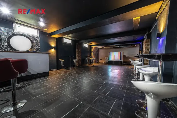 Prodej obchodního prostoru, Břidličná, Osvobození, 140 m2