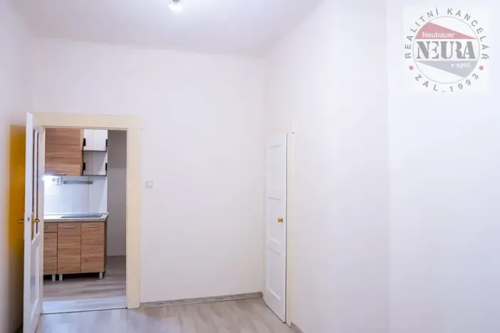Pronájem bytu 2+kk, Praha - Nusle, Zdaru, 49 m2