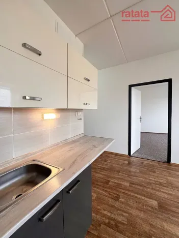 Pronájem bytu 1+1, Jirkov, Jezerská, 35 m2