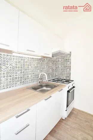 Pronájem bytu 2+1, Klášterec nad Ohří, Václava Řezáče, 57 m2