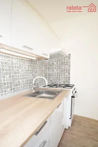 Pronájem bytu 2+1, Klášterec nad Ohří, Václava Řezáče, 57 m2