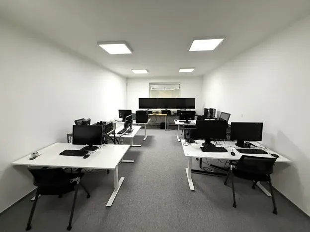 Pronájem kanceláře, Brno, Kosmákova, 38 m2