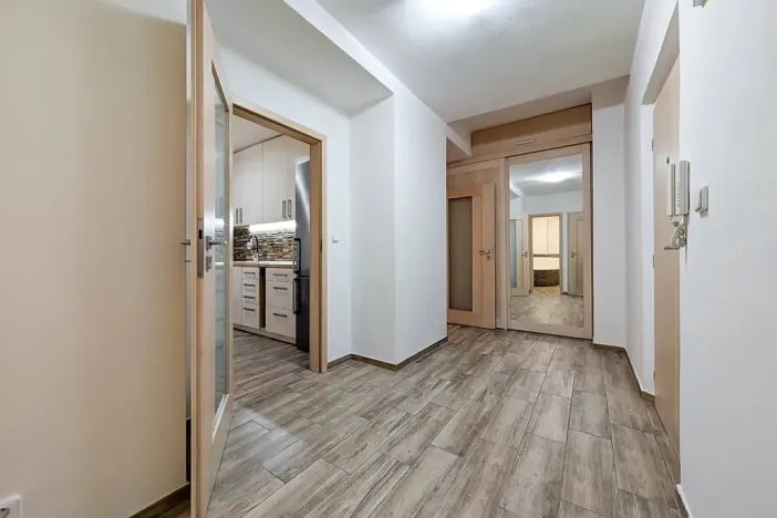 Pronájem bytu 2+1, Brno, Merhautova, 61 m2