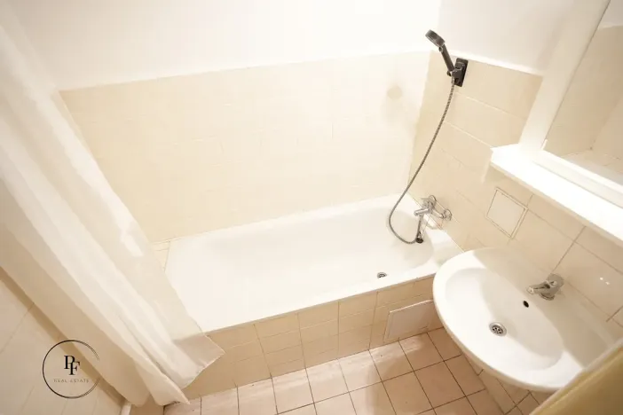 Pronájem bytu 2+1, Praha - Břevnov, Pod Drinopolem, 56 m2