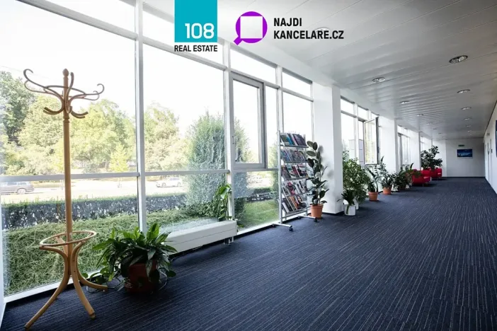 Pronájem kanceláře, Praha - Dejvice, Evropská, 260 m2