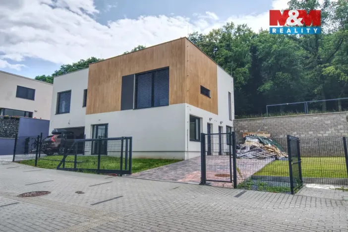 Pronájem bytu 1+kk, Praha, Pleštilova, 22 m2