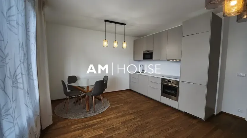 Pronájem bytu 2+kk, Praha - Vysočany, Smržových, 52 m2