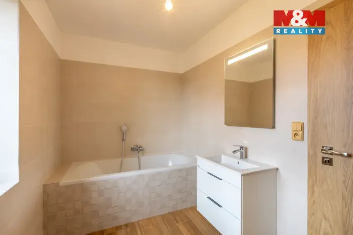 Prodej rodinného domu, Petrovice I, 147 m2