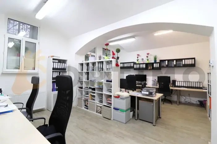 Prodej kanceláře, Praha - Smíchov, Ostrovského, 120 m2