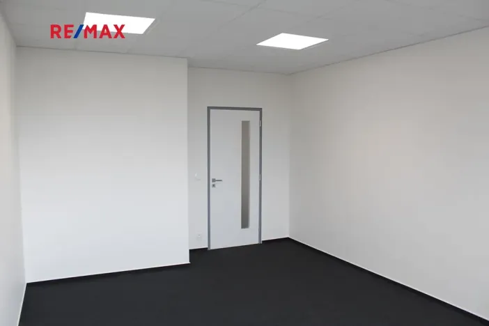 Pronájem kanceláře, Praha - Dolní Měcholupy, Ke Kablu, 39 m2