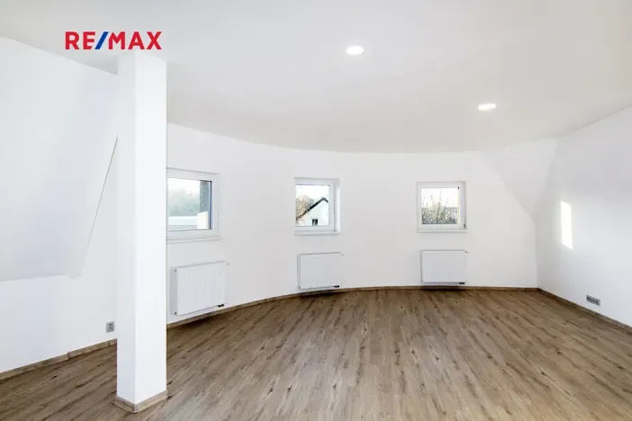 Prodej činžovního domu, Ústí nad Labem, náměstí Prokopa Velikého, 576 m2