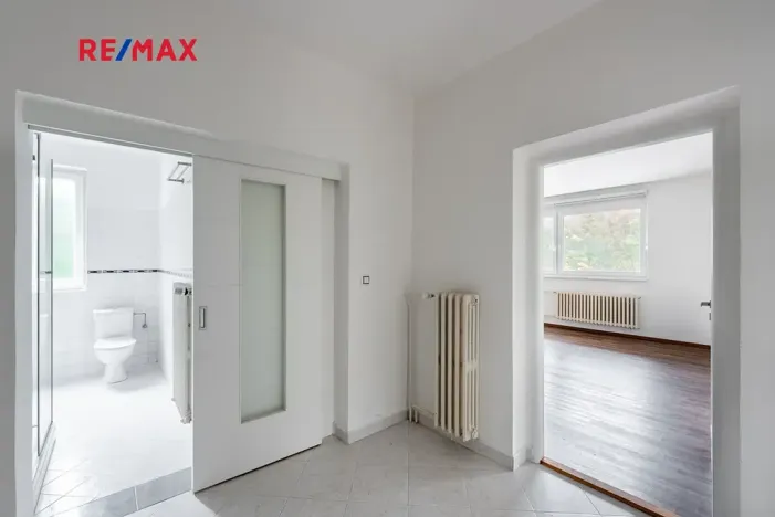 Prodej komerční nemovitosti, Měchenice, Hlavní, 330 m2