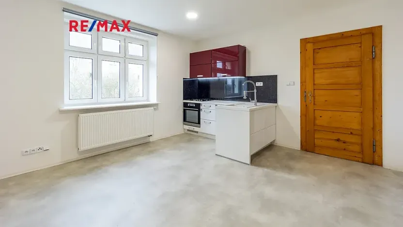 Prodej bytu 2+kk, Žandov, Pod Dubovkou, 54 m2