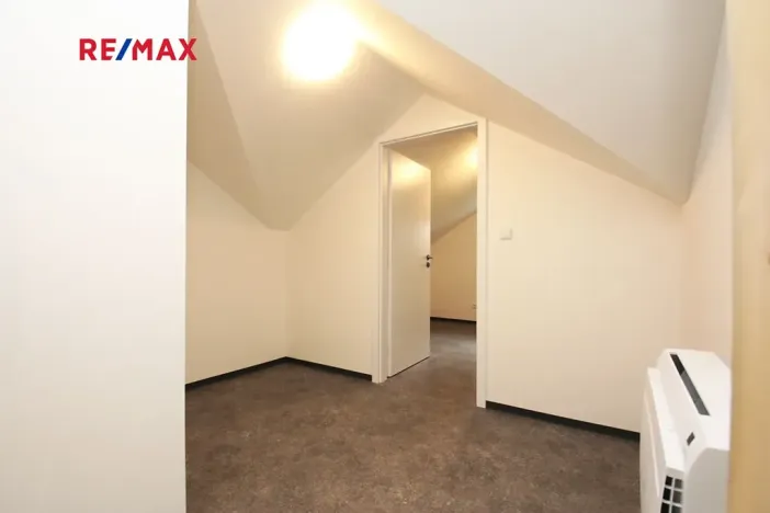 Pronájem bytu 2+kk, Kolín, Kmochova, 44 m2