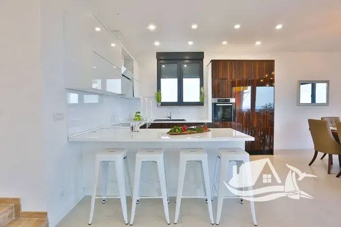 Prodej vily, Split, Chorvatsko, 300 m2