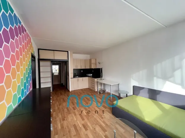 Pronájem bytu 2+kk, Praha - Modřany, Vazovova, 47 m2