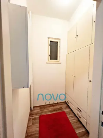 Pronájem bytu 2+1, Praha - Holešovice, Veletržní, 80 m2