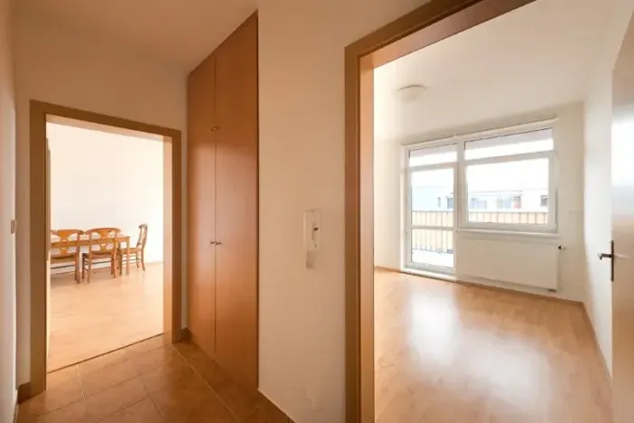 Pronájem bytu 2+kk, Jihlava, Poláčkova, 51 m2