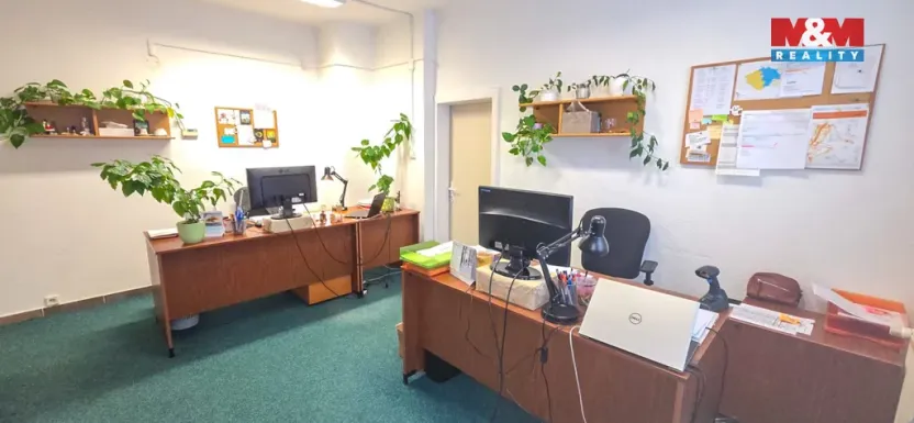 Pronájem obchodního prostoru, Pardubice - Zelené Předměstí, 17. listopadu, 140 m2