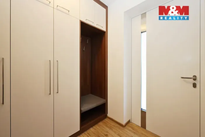 Prodej obchodního prostoru, Zbraslavice, 1381 m2