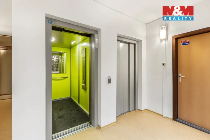 Prodej bytu 2+kk, Praha - Modřany, Urbánkova, 44 m2