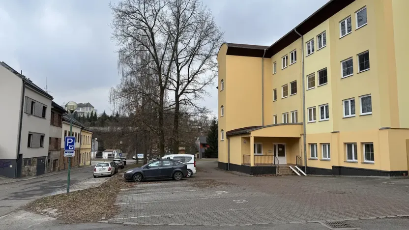 Pronájem bytu 2+kk, Jihlava, U Dvora, 48 m2